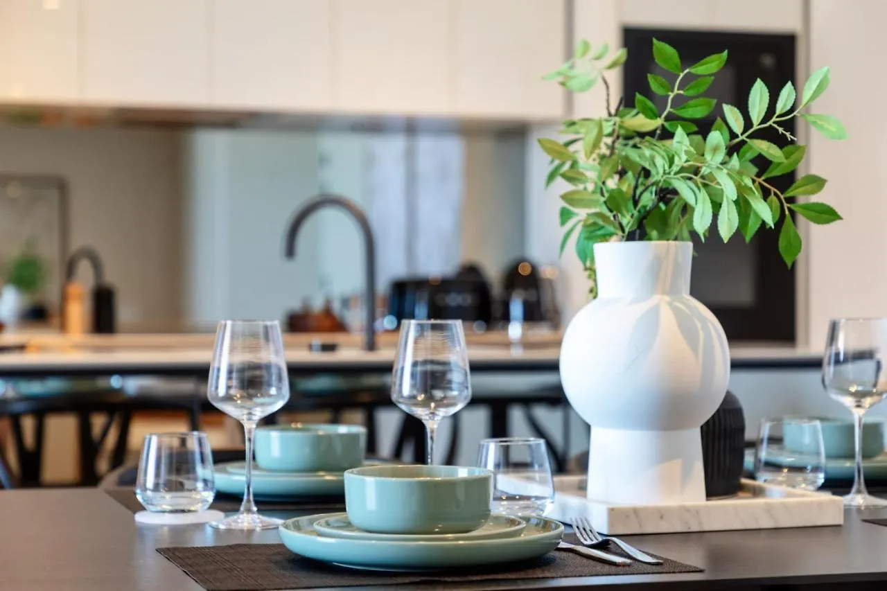 The Luxe Surf And Sea Suite Gold Coast