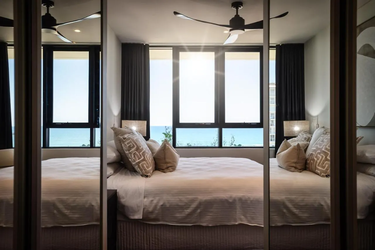 Apartment The Luxe Surf And Sea Suite Gold Coast
