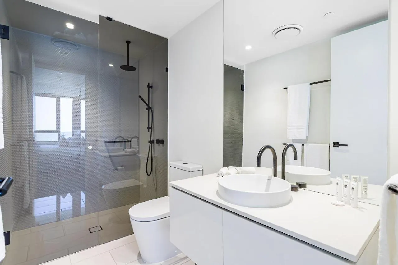 The Luxe Surf And Sea Suite Gold Coast Apartment