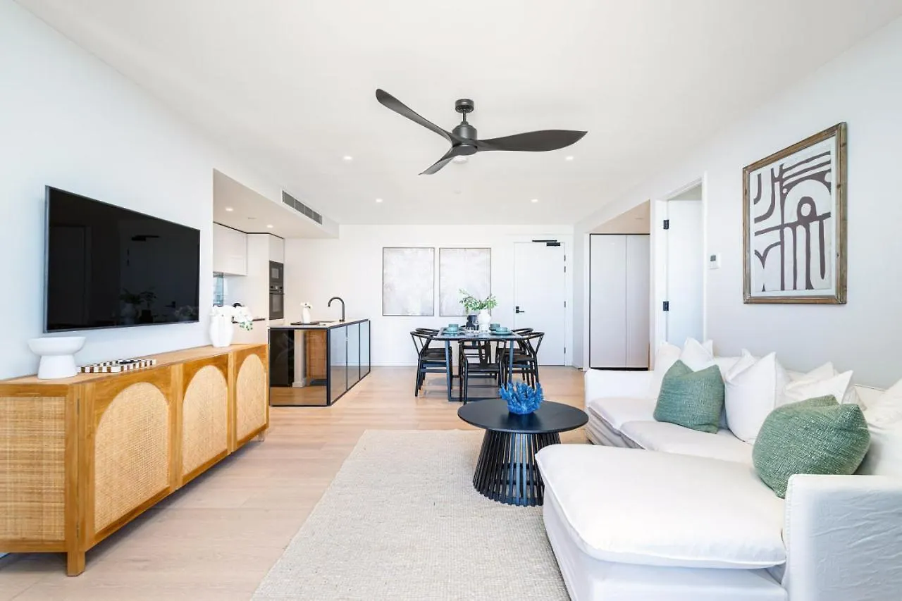 Apartment The Luxe Surf And Sea Suite Gold Coast